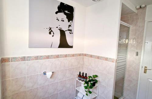 Spacious & comfy Home- very close to NEC Birmingham ,HS2 & Airport- Perfect for contractors & groups- free parking & Fast WiFi - Foto 8