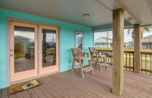 Steps to Sea! Crystal Beach Home with Furnished Deck - Foto 17