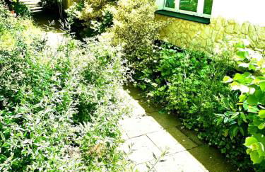 WOLFÜHLOASE am Hamburg Airport - Photo 38