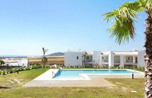 ATLANTERRA-ZAHARA DE LOS ATUNES Increíble apartamento con porche de 16m y jardín privado de 72m - Foto 1