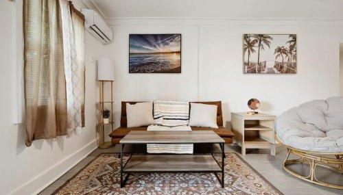 Pensacola Pad 1BR 1BA Modern - Foto 3