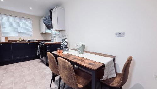 3BR Contractors Stay in Ammanford with Parking and Wi-Fi - Foto 4