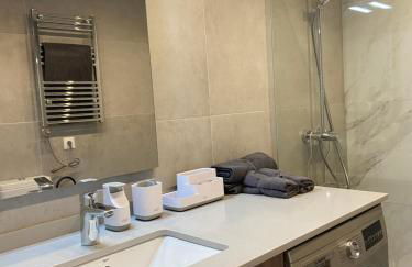 Relaxing modern beachfront apartment - amazing sea view - Photo 4