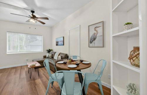 Vintage Florida Pet-Friendly Retreat - Photo 8