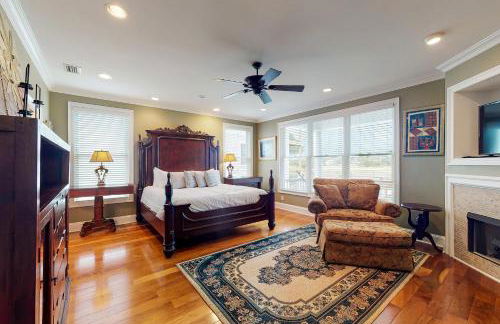 Fantastic getaway with private pool, deck, game room, AC & fast WiFi - Foto 21