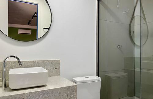 Aptos 1 ou 2 quartos no Centro com Piscina e Academia - Foto 13