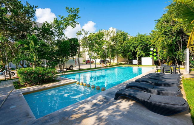 Luxury Apartment With Poll - Photo 38