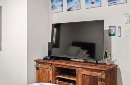 The Bear's Den by Avantstay Prime Location, Renovated w/ Movie & Game Room - Foto 52