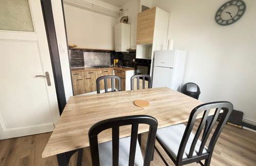 Sympho Home 4 personnes Accès rapide autoroutes Metz Un Séjour à Part - Foto 4