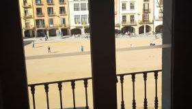 Apartaments Vicus 2 con vistas a la Plaza Mayor de Vic - Photo 2