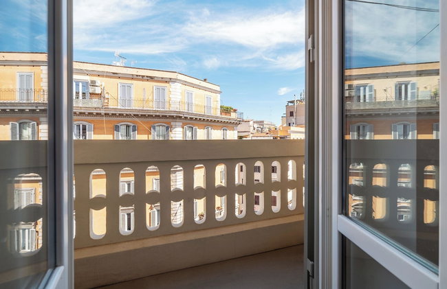JOIVY Exclusive 2-Bedroom Villa with Private Garden - 5 minutes from the Colosseum - Foto 99