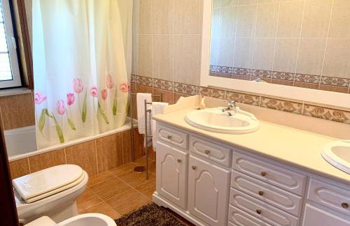 Elegant Villa in Ponte de Lima with Private Pool - Foto 14