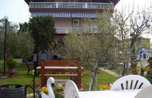 Verginia Studios - Photo 4