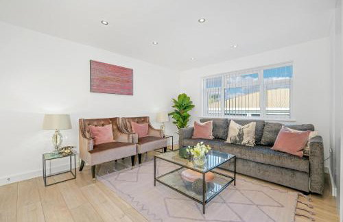 St Martins 2 Bedroom Apartments in Ruislip By 360 Stays - Foto 121