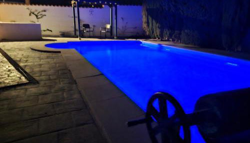 Private Pool- Rooftop Terrace & Bbq- Aircon - Foto 3