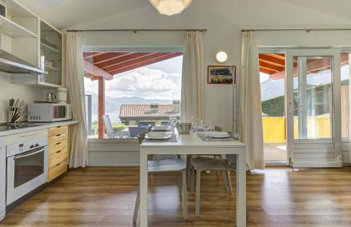 Amazing Home In Solto Collina Bg - Photo 28