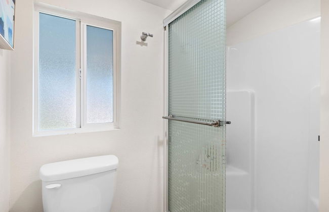 Charming Escape With Stylish Decor Outdoor Space - Foto 31