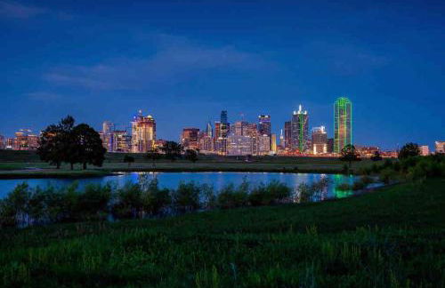 New Swanky Rustic Modern 5 STAR Home near Downtown - Foto 49