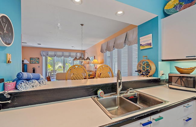 Surf And Turf At Cedars East 2 Bedroom Townhouse by RedAwning - Foto 10