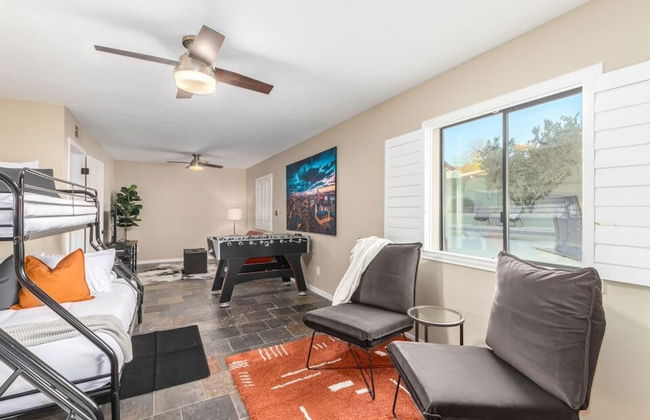 Princess Retreat Private Pool Firepit Sleeps 12 - Photo 26