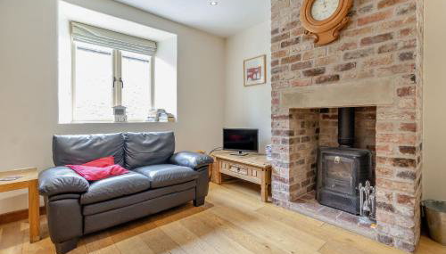 The Rumblings 1 - Photo 2