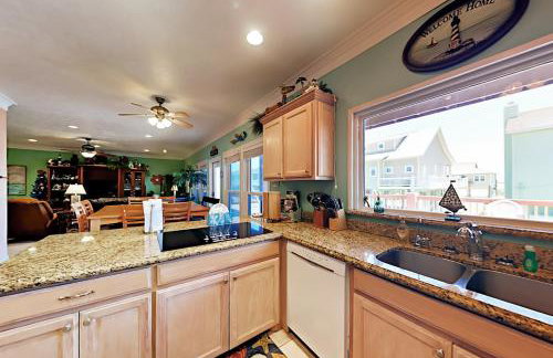 Escape Ocean View l Large Deck Sleeps 10 - Foto 10