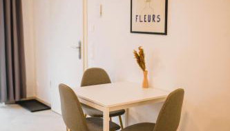 HUGOS Studio Apartment - Photo 3