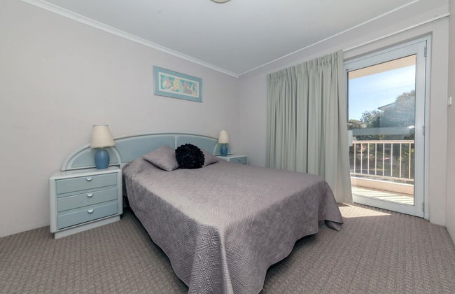 Albacore Unit 4, 12 Ondine Close - Photo 4