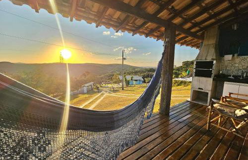 Chalés Vila Real - Tranquilidade na Serra de Carrancas - Piscina com uma vista espetacular do Pôr do Sol - Foto 86