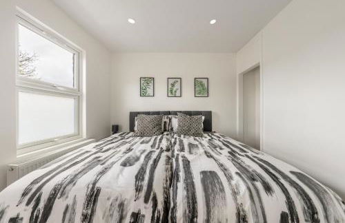 Entire 3 Bedroom House in London - Canning Town, City Airport, London ExCel - Foto 16