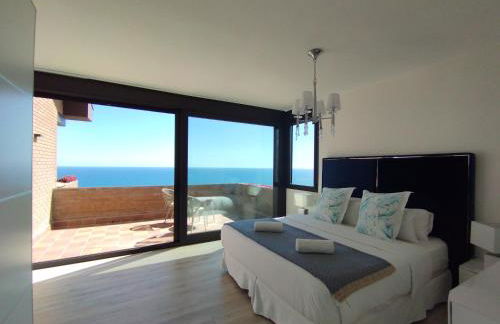 Sitges Spaces Sea View Villa- 6 Bedrooms, 5 bathrooms, 2 private pools, Near center - Foto 59