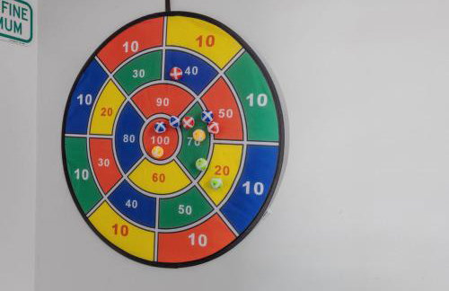 9 Bedroom, 14 Beds House Great for Big Groups Near Boardwalk, Tropicana - Foto 35