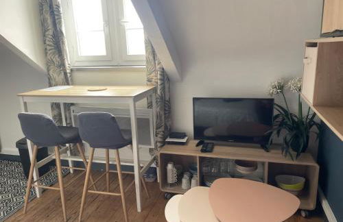 réaménagé fin Juillet 2025, Albatros Studio a moins de 50 mètres de la plage, vue dégagée sur la vallée - Foto 22