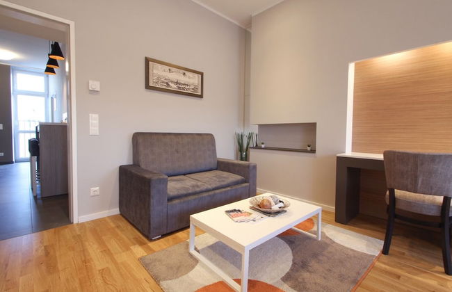 Christiano Apartments - Photo 11