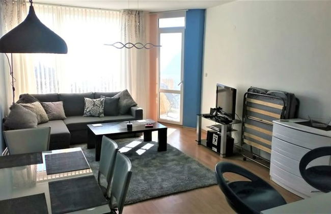 Stunning Beach Apart-sleeps 5! Pool & Sea Views! - Foto 10