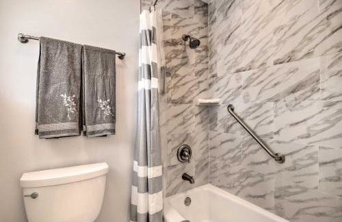 Riverfront Family Home Yard, Orchard, Dock! - Foto 19