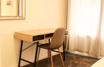 Charming 3 Bedroom Property FREE WiFi & Parking - Foto 49