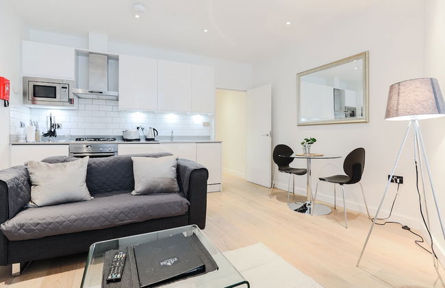 Trafalgar Square by Excel Apartments - Photo 12