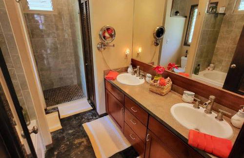 Unique Lava House by steaming crater - Photo 23