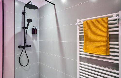 La Villa Orange - DISCO - proche cité médiévale et centre ville à pied - Foto 35