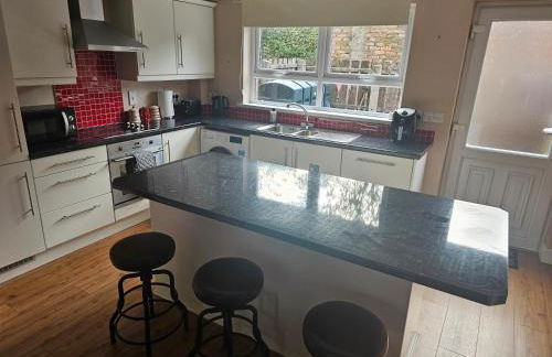 Stylish home in trendy area close to city centre, with parking - Foto 20