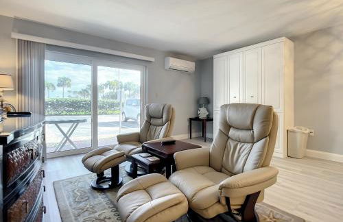 Mariners Cove 109 ~ Across the street from the Beach ~ MC109 - Foto 3