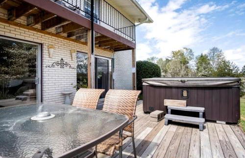 Lovely Vacation Rental with Hot Tub and Amazing Amenities for a Fantastic Family Escape in Clarkesville, Georgia - Foto 35