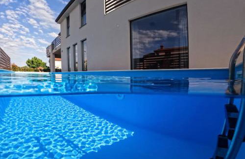 MarCante - designer, romantic pool view Suite - Foto 1