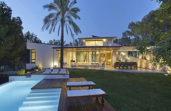 Luxury Villa With sea and Sunsets Views - Photo 1