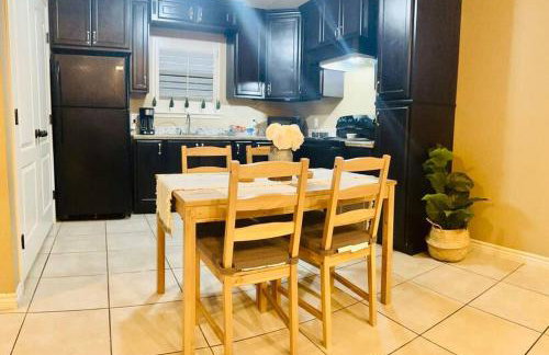 Western Style - 2 bed/1 bath (RATED 10 STARS) - Foto 4