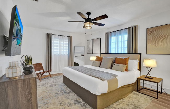 8BR Gem With Pool, Lake View & Tons of Amenities! - Foto 21