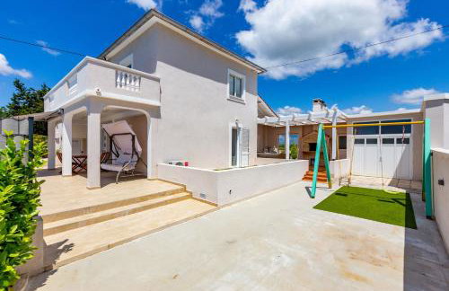 Serene Escape Near Zadar With Private Pool & Charming Outdoor Oasis - Foto 73