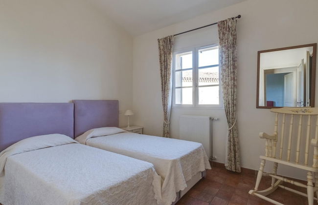 Holiday Flats at Domaine de Saint-endreol With Golf, SPA and Pool - Photo 4