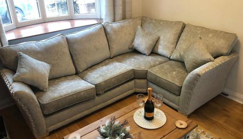 Cosy Rustic 3 bed cottage, great train links - Foto 5